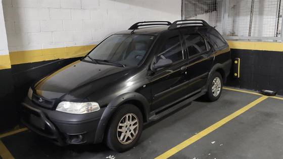 FIAT PALIO 1.8 MPI ADVENTURE WEEKEND 8V GASOLINA 4P MANUAL FIAT PALIO 1.8 MPI ADVENTURE WEEKEND 8V GASOLINA 4P MANUAL
